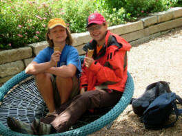 tl_files/crystal_blue/images/Sani27.jpg